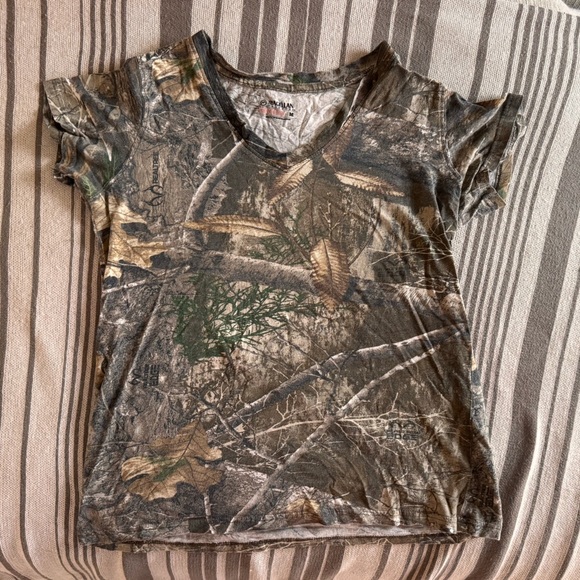 Realtree Brown and Green Camo Top | Women’s Medium - Picture 1 of 4